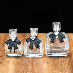 Parfumflesje met strik